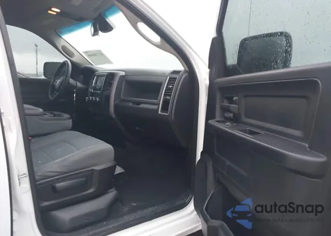 2015 Ram 1500 Tradesman z USA, uszkodzony, nr VIN 1C6RR7FM8FS721008